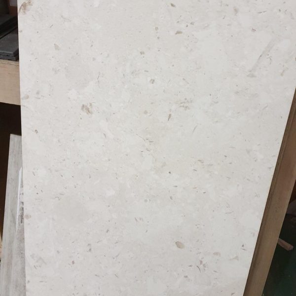White Rose Honed Limestone 1200x565x18mm (10974)